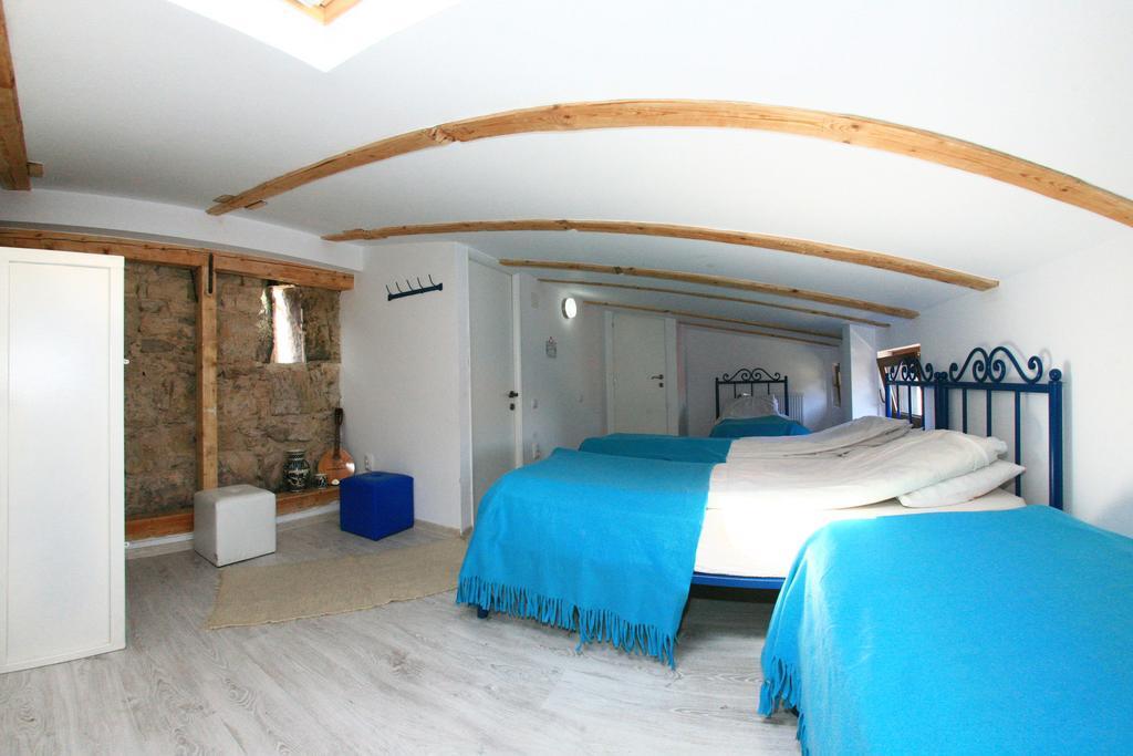 קלוז'-נאפוקה Retro Hostel חדר תמונה